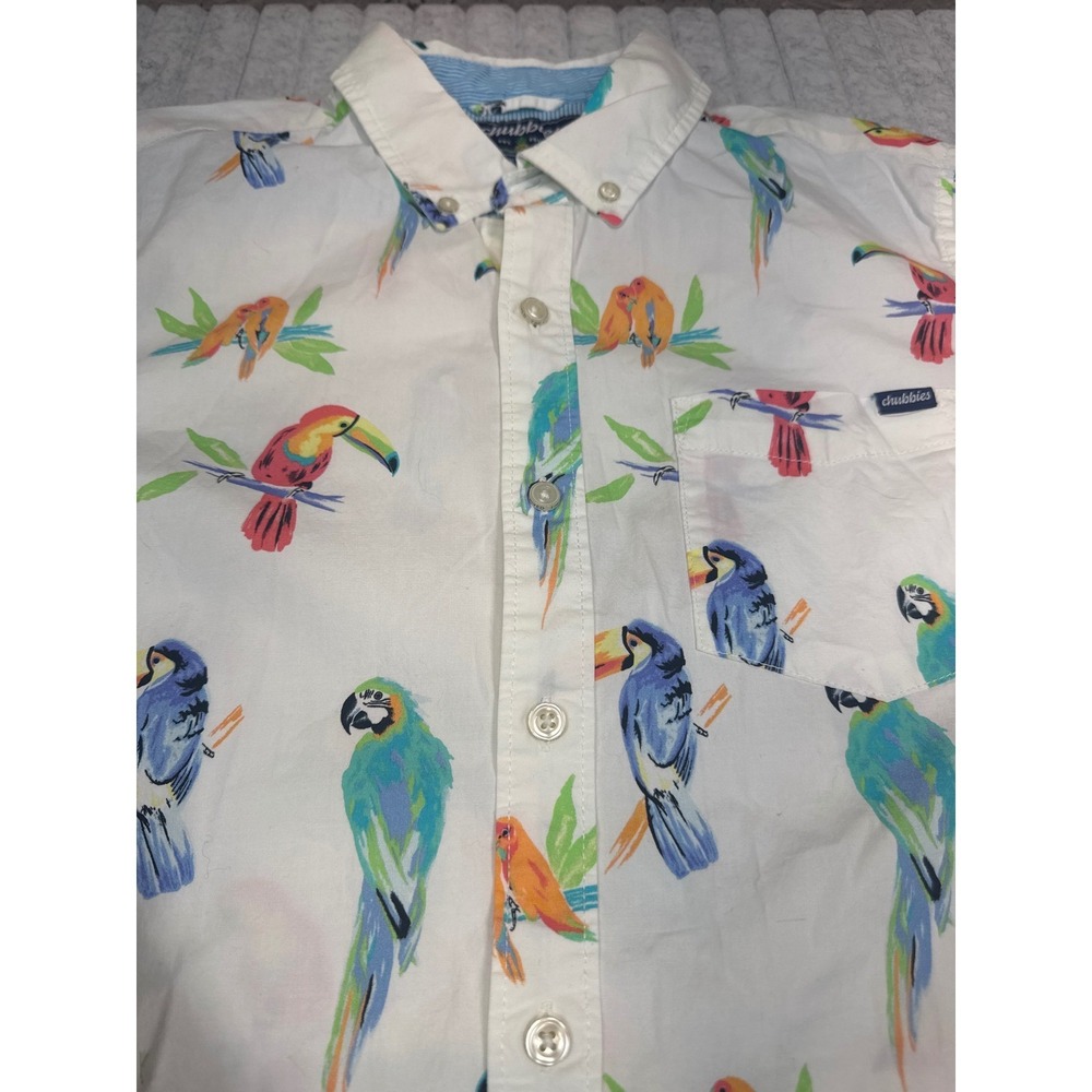 Chubbies Mens Medium White Tropical Parrot Toucan Print Short Sleeve Button Down
